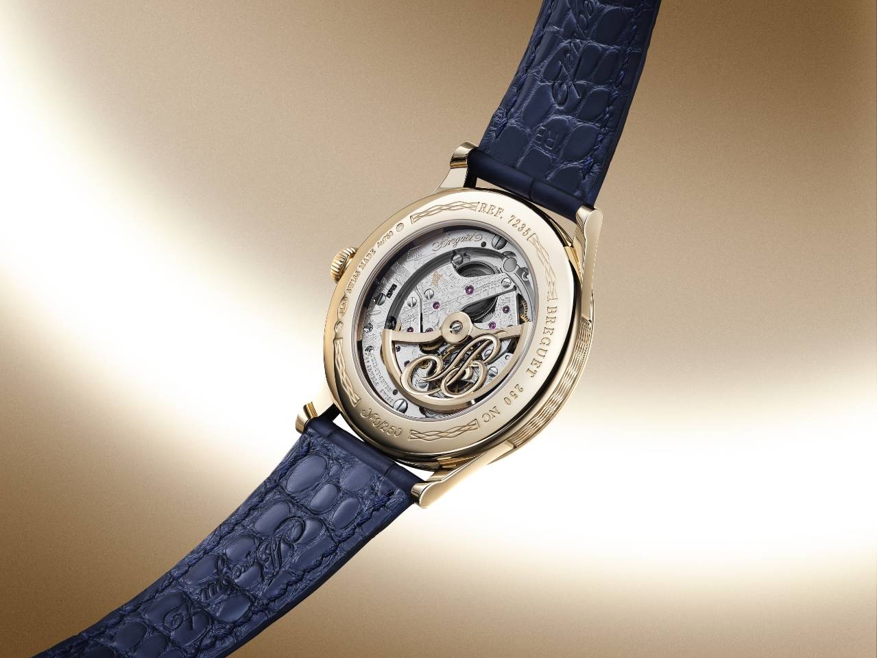 “创始美学准则”的法典 奢华奢侈媒体 宝玑 (Breguet)奢侈品媒体 宝玑Classique 7235腕表：一枚腕表一部(图4)